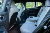 Volvo XC40 DARK P6 Intelli Wntr PRO 170kW thumbnail