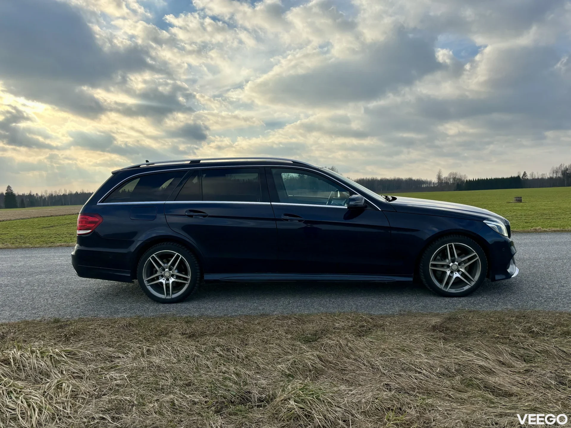 Mercedes-Benz E350 E350 S212 3.0 185kW
