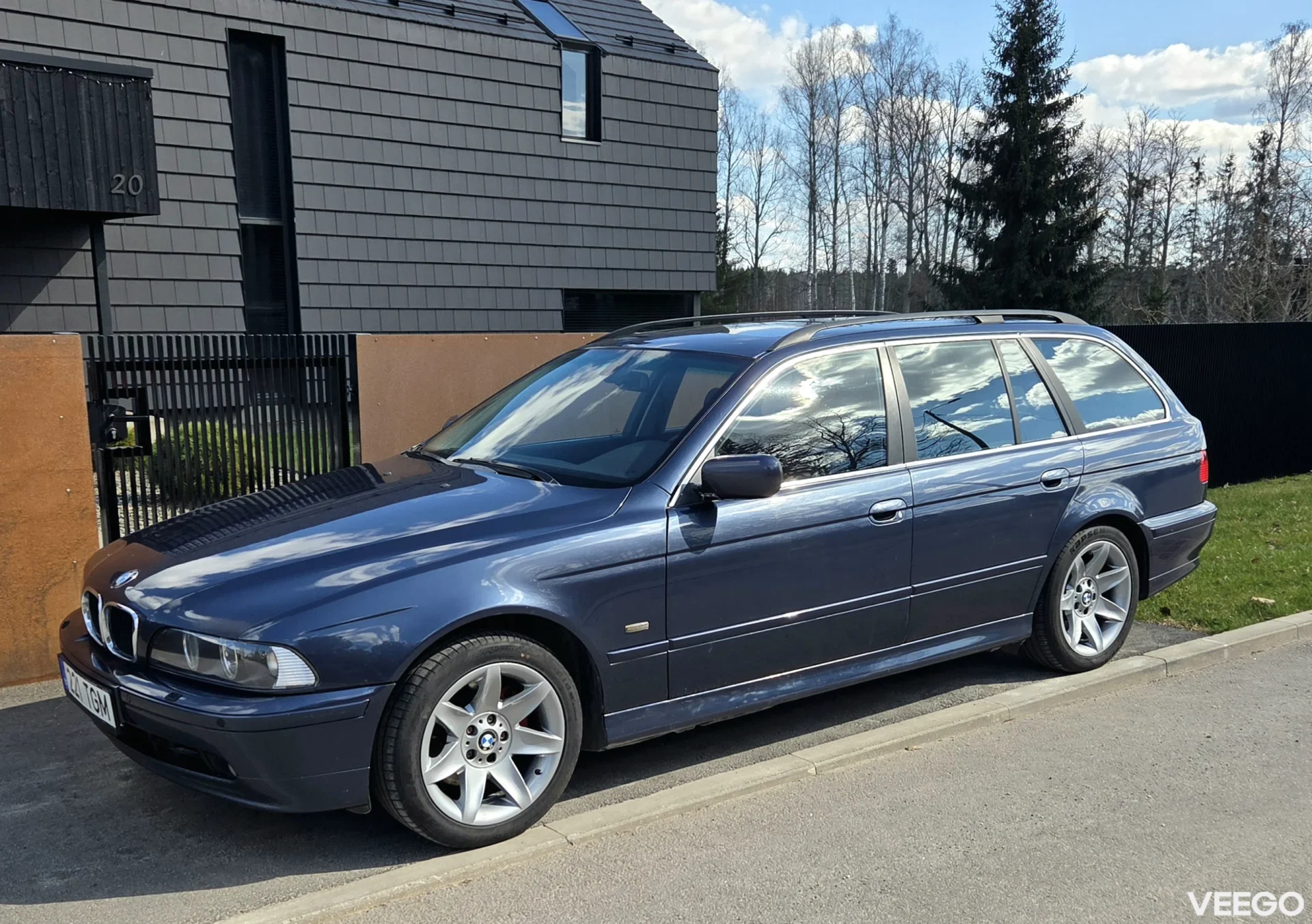 BMW 530 2.9 142kW