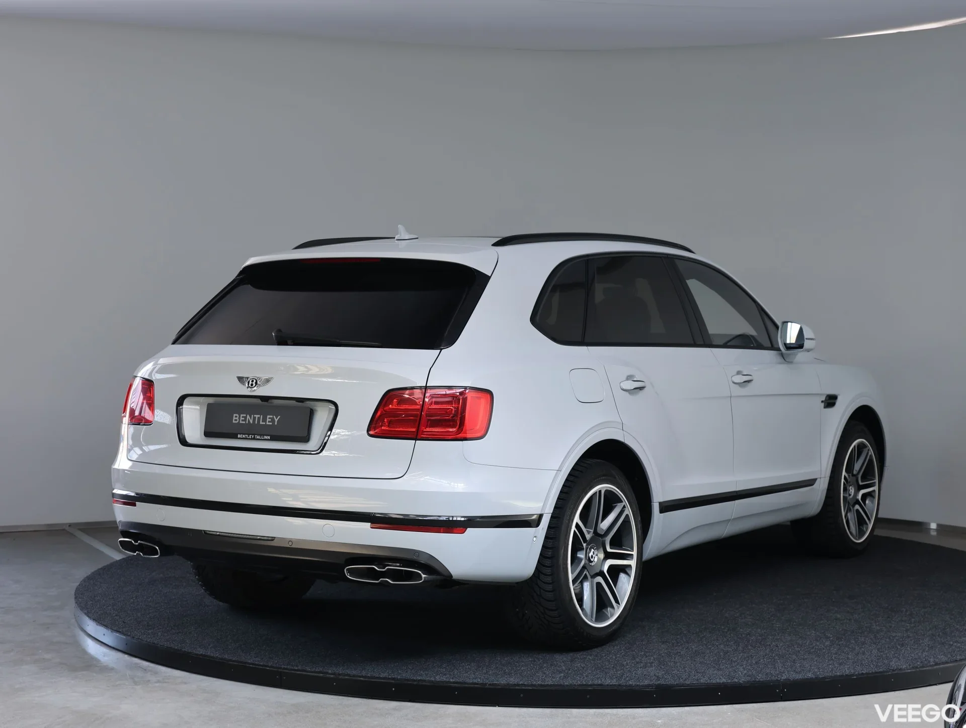 Bentley Bentayga V8 Bentley 404kW 404kW