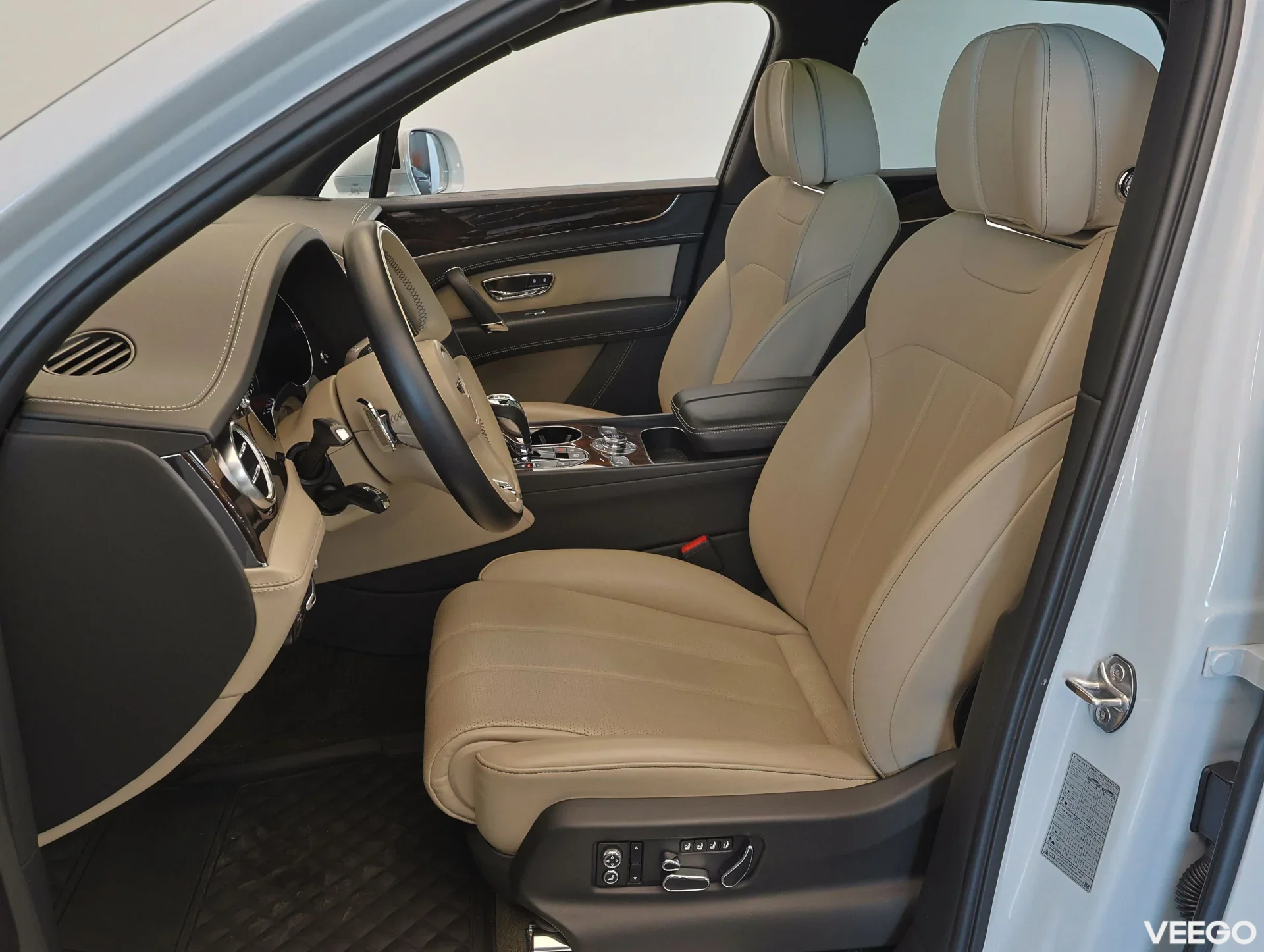 Bentley Bentayga V8 Bentley 404kW 404kW