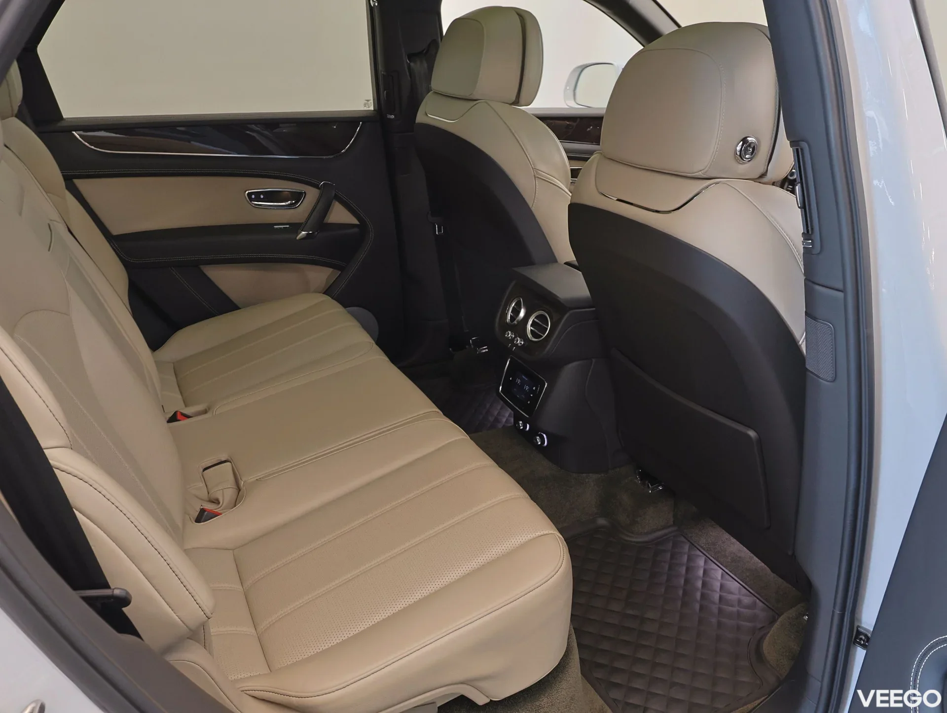 Bentley Bentayga V8 Bentley 404kW 404kW