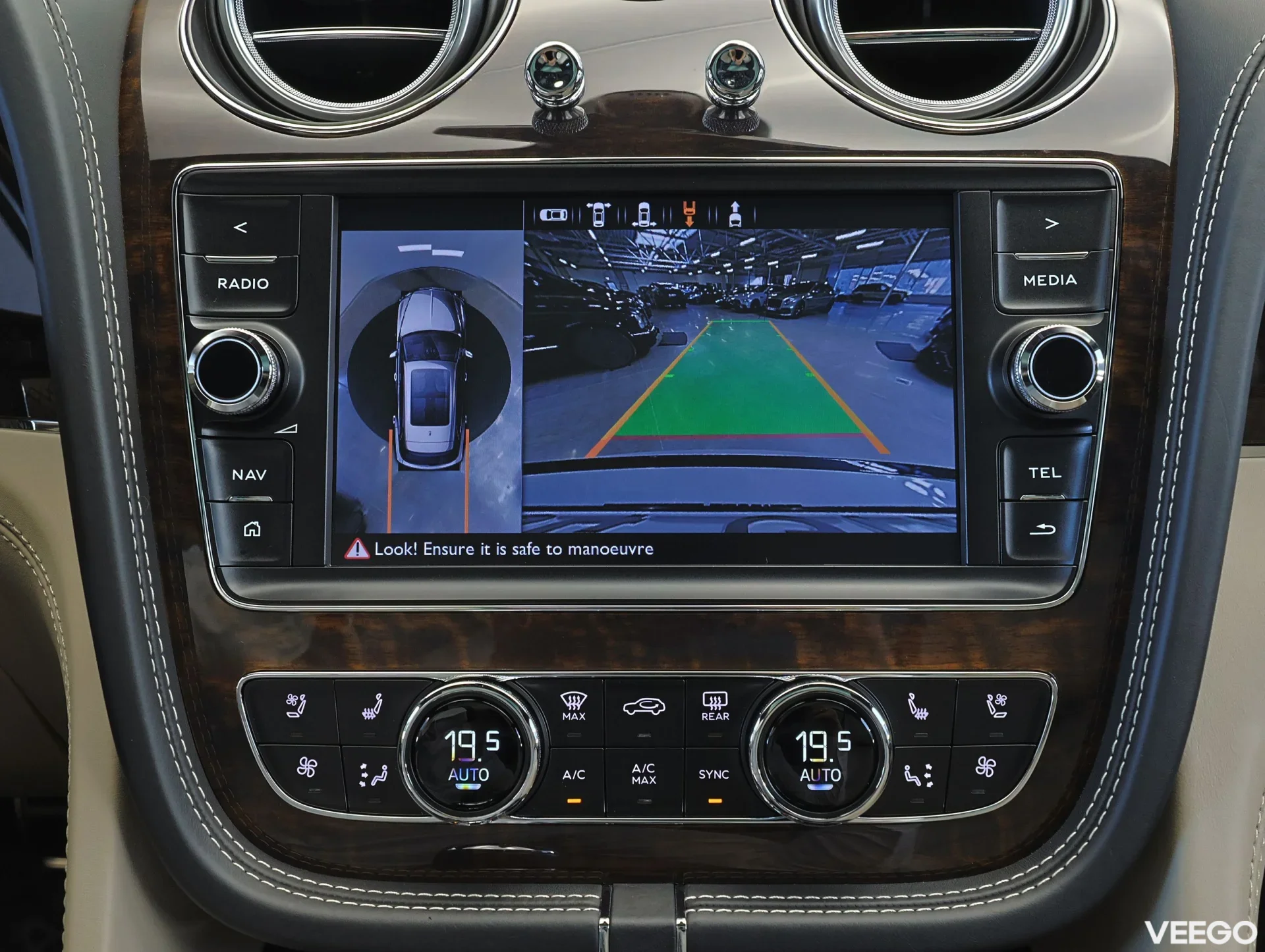 Bentley Bentayga V8 Bentley 404kW 404kW