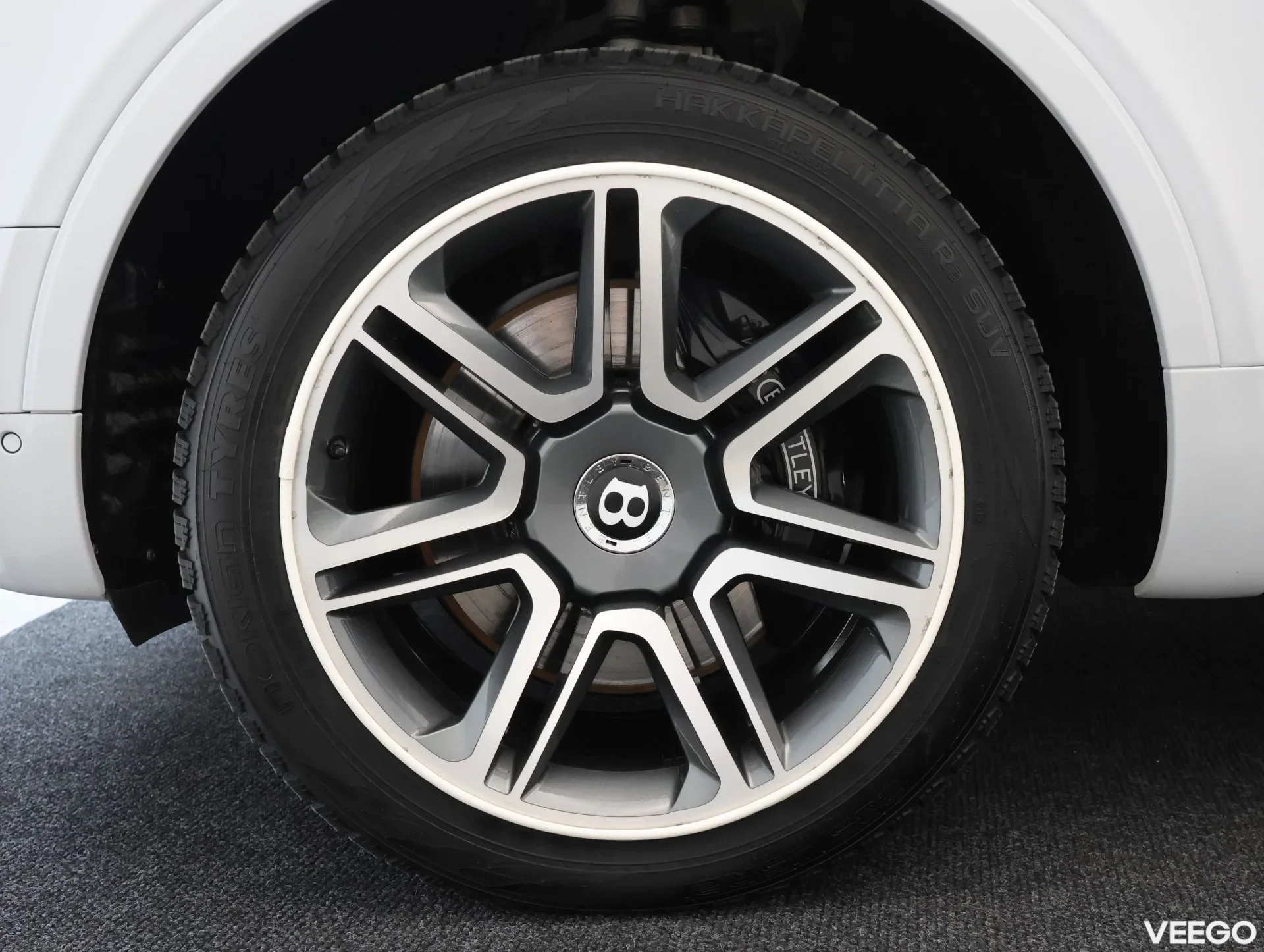 Bentley Bentayga V8 Bentley 404kW 404kW