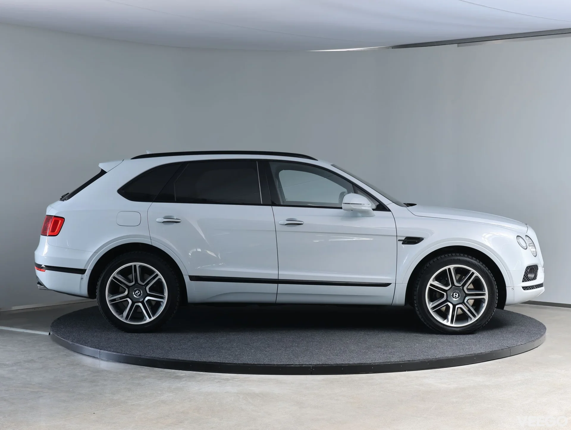 Bentley Bentayga V8 Bentley 404kW 404kW