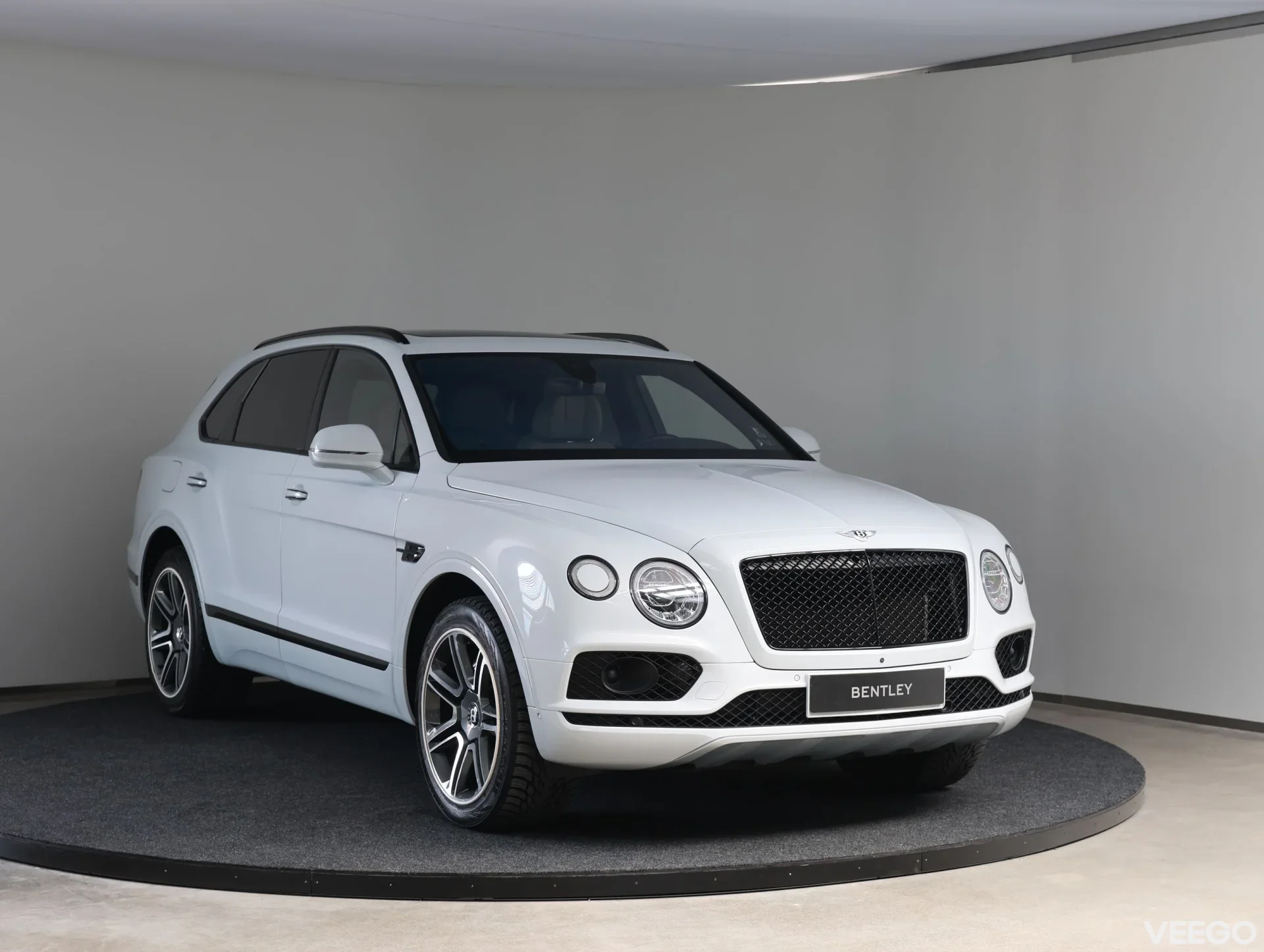 Bentley Bentayga V8 Bentley 404kW 404kW