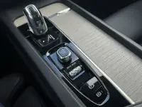 Volvo XC60 263kW thumbnail