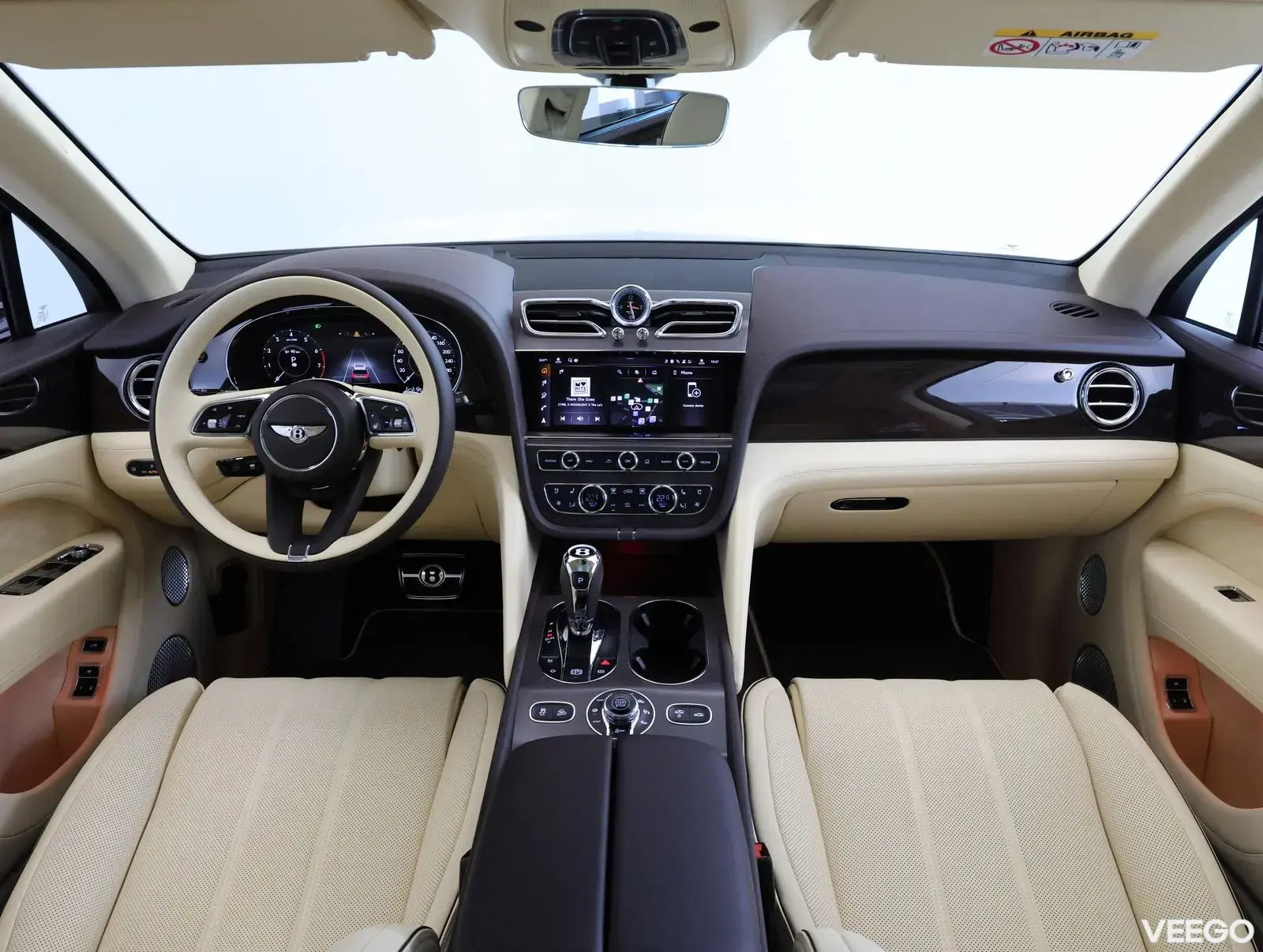 Bentley Bentayga V8 Bentley Bentayga Atelier Edition 4 404kW
