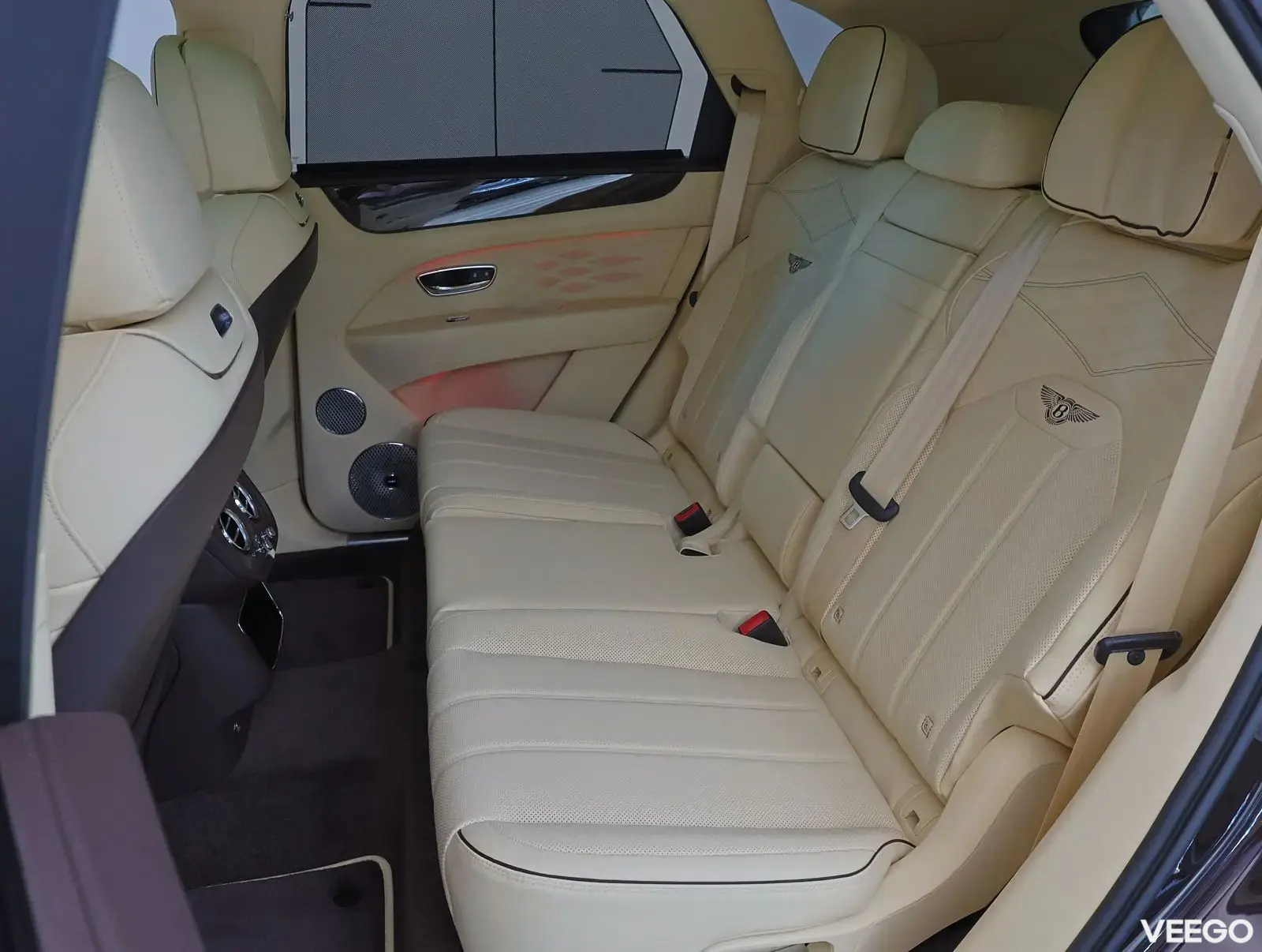 Bentley Bentayga V8 Bentley Bentayga Atelier Edition 4 404kW