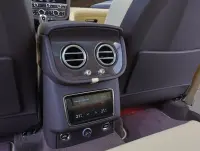 Bentley Bentayga V8 Bentley Bentayga Atelier Edition 4 404kW thumbnail
