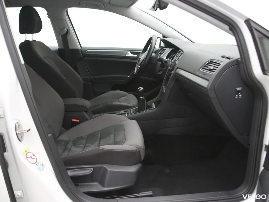 Volkswagen Golf 1.5 96kW