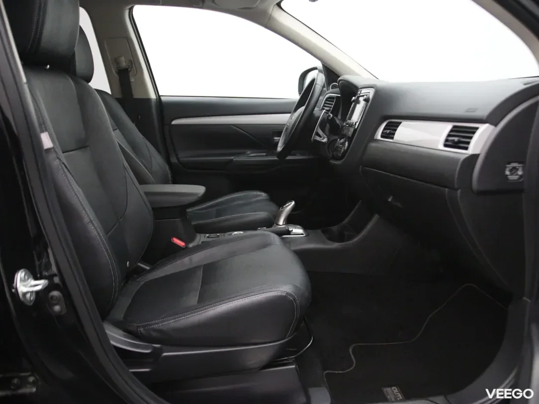 Mitsubishi Outlander 2 149kW