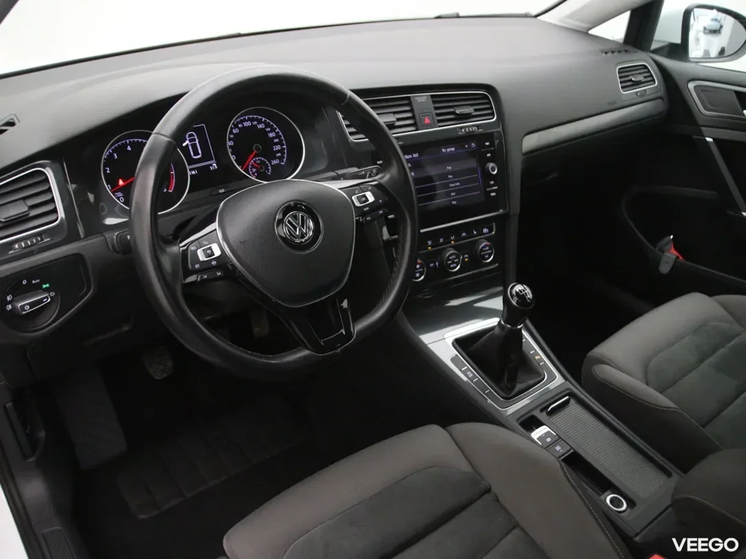 Volkswagen Golf 1.5 96kW