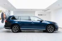 Volkswagen Passat 158kW thumbnail