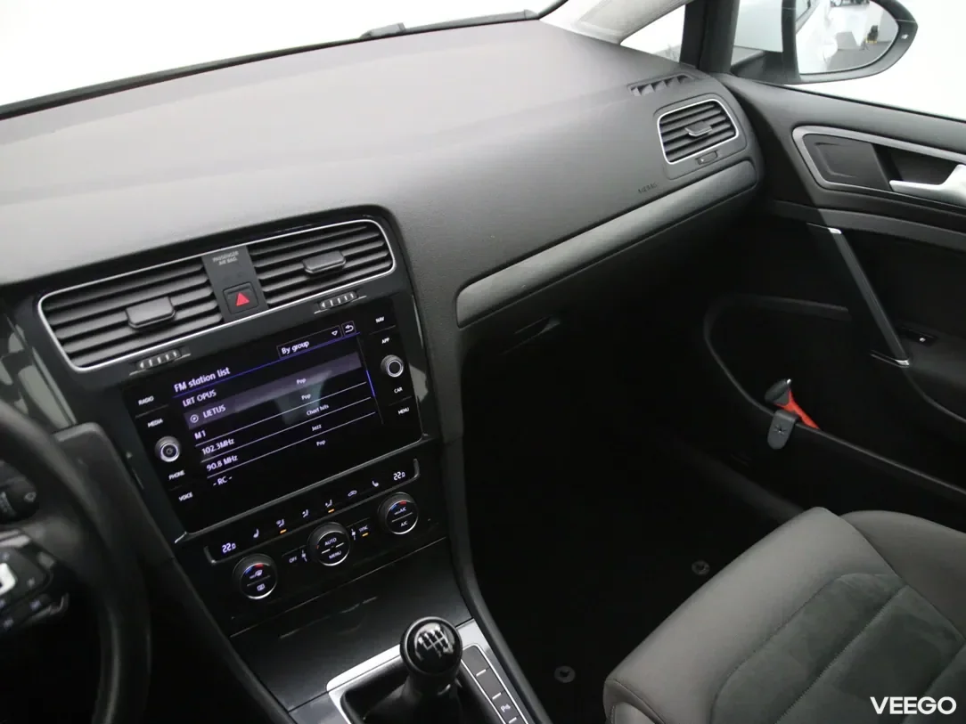 Volkswagen Golf 1.5 96kW