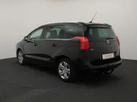 Peugeot 5008 2 110kW thumbnail