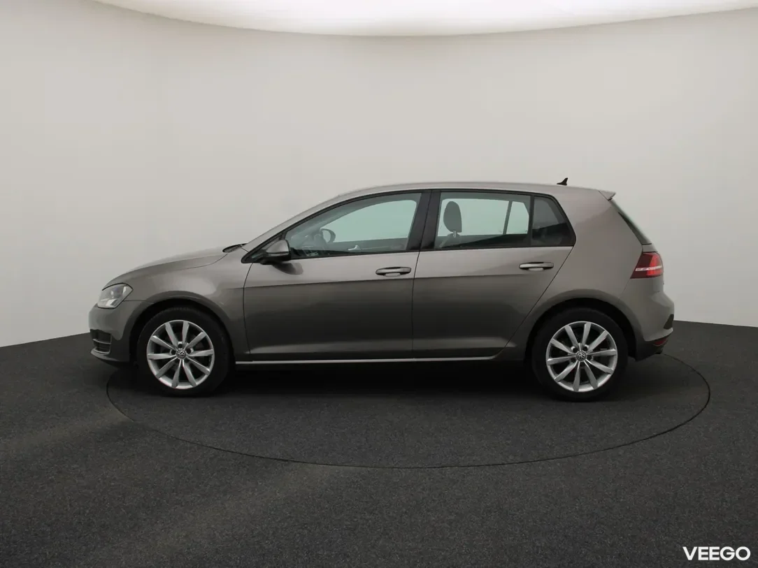 Volkswagen Golf 1.6 81kW