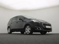 Peugeot 5008 2 110kW thumbnail