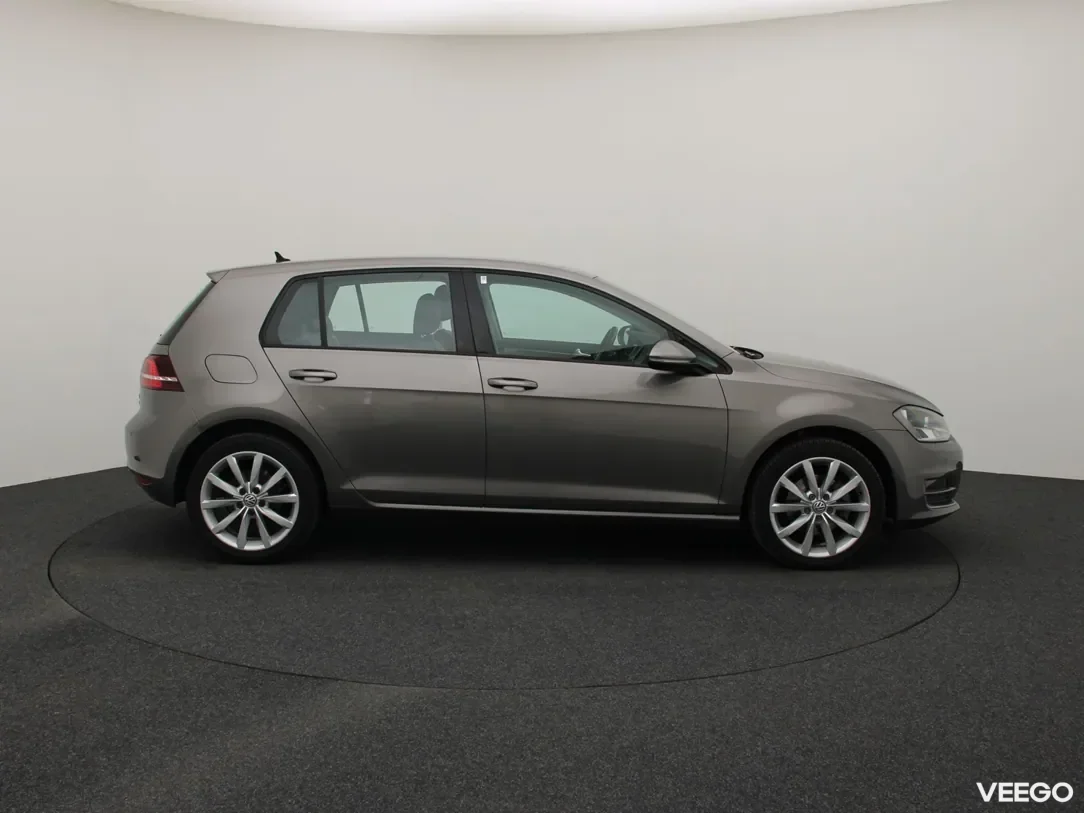 Volkswagen Golf 1.6 81kW