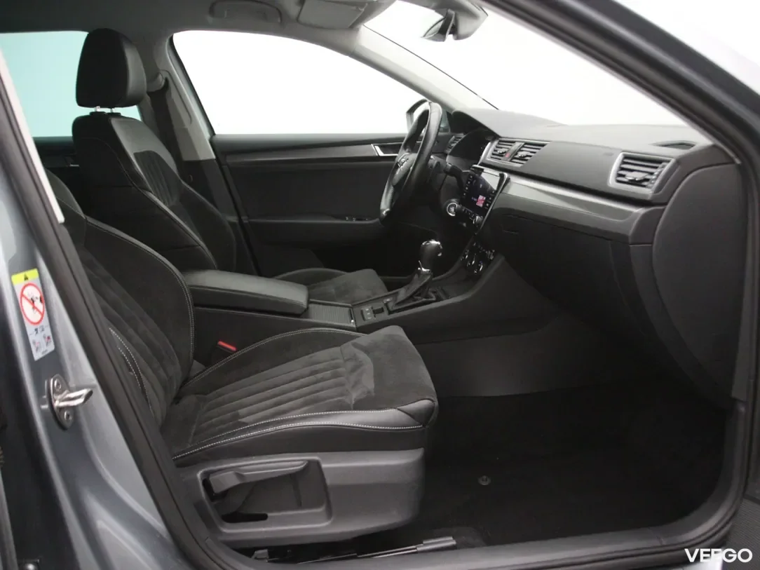 Skoda Superb 1.4 160kW