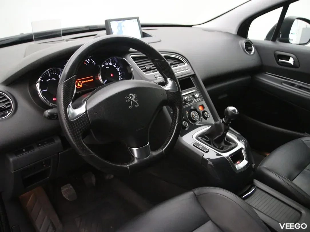 Peugeot 5008 2 110kW