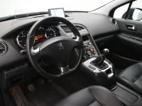 Peugeot 5008 2 110kW thumbnail