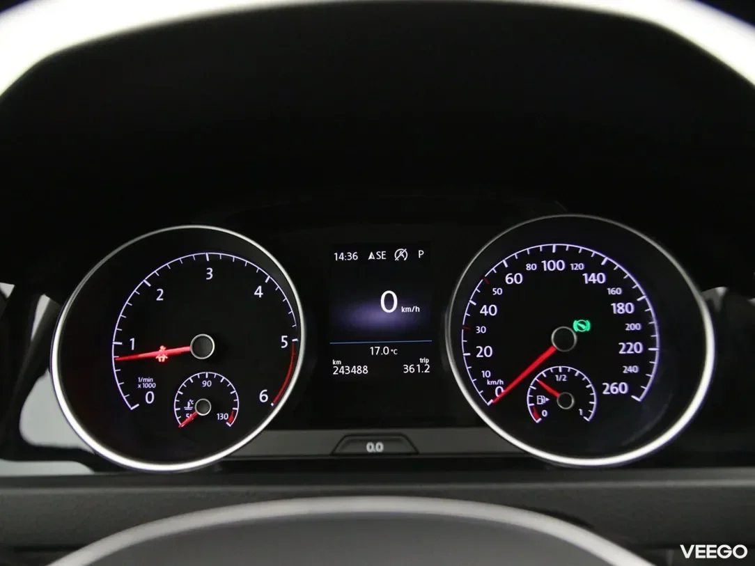 Volkswagen Golf 1.6 81kW