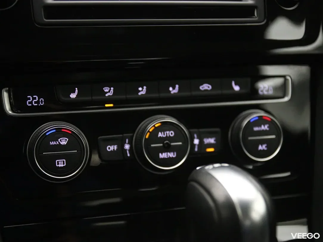 Volkswagen Golf 1.6 81kW