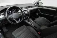 Volkswagen Passat 158kW thumbnail