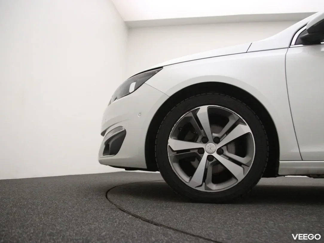 Peugeot 308 1.2 96kW