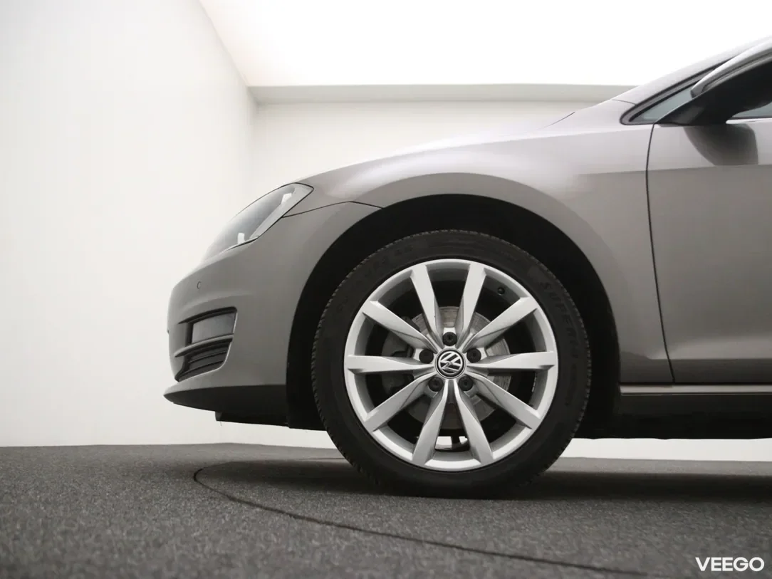 Volkswagen Golf 1.6 81kW