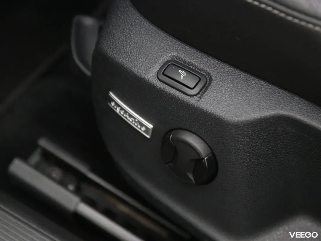 Volkswagen Golf 1.6 81kW