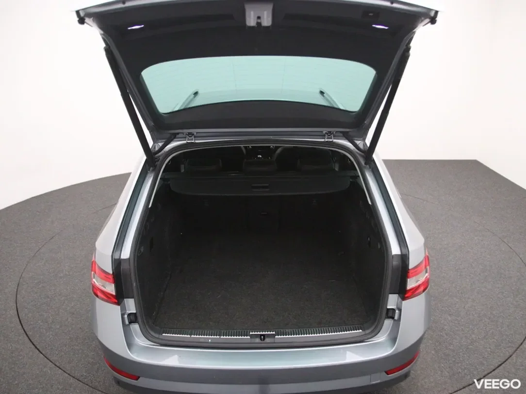 Skoda Superb 1.4 160kW