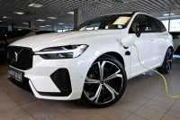 Volvo XC60 AWD 4C LUXURY+ ULTRA DARK XENIUM INTELLI FULL 2 293kW thumbnail