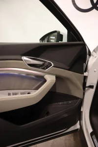 Audi Q8 e-tron 158kW thumbnail