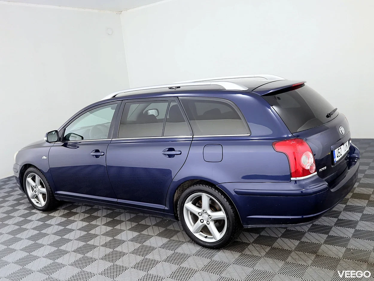 Toyota Avensis 2.2 130kW