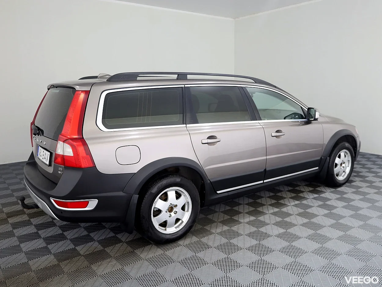 Volvo XC70 2.4 136kW
