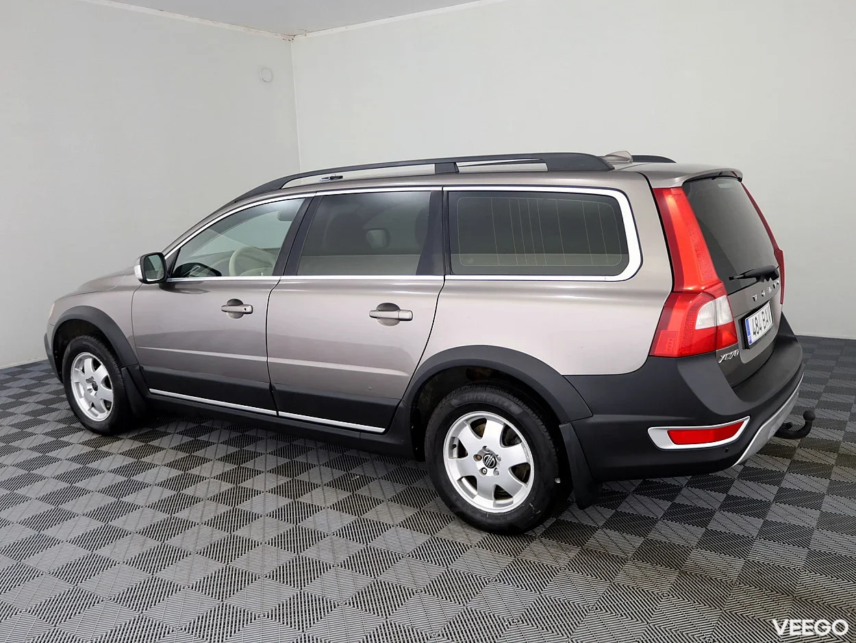 Volvo XC70 2.4 136kW