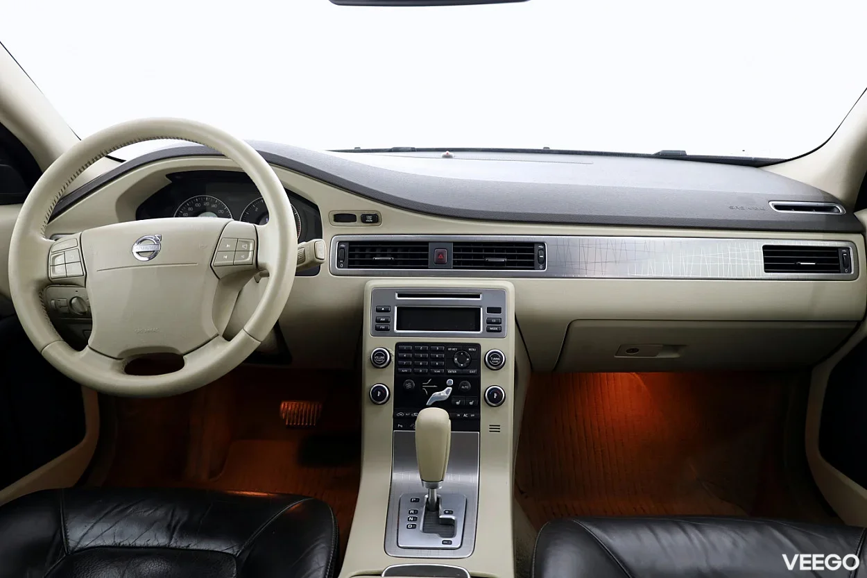 Volvo XC70 2.4 136kW