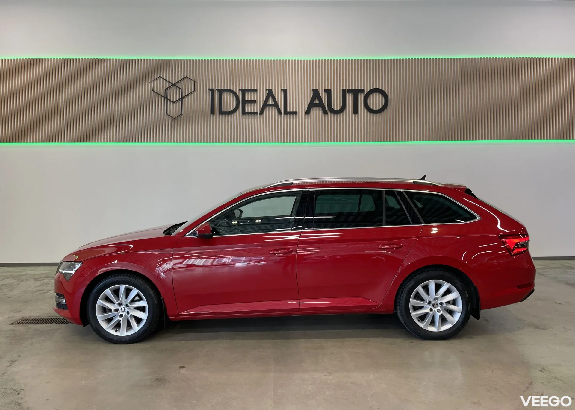 Skoda Superb Combi Elegance FL 110kW