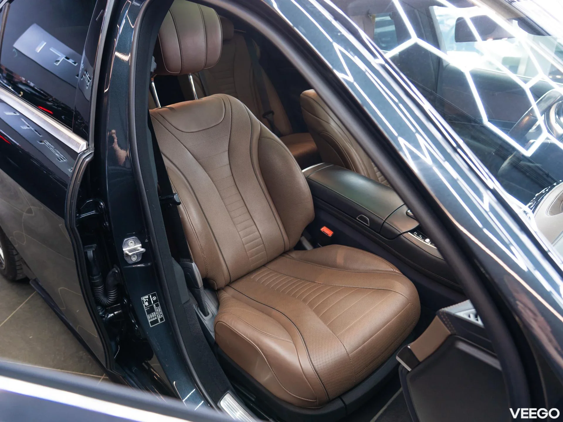 Mercedes-Benz S400 2.9 250kW