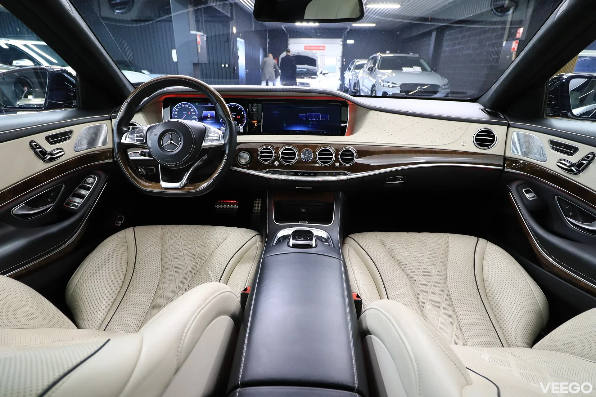 Mercedes-Benz S500 4.7 335kW