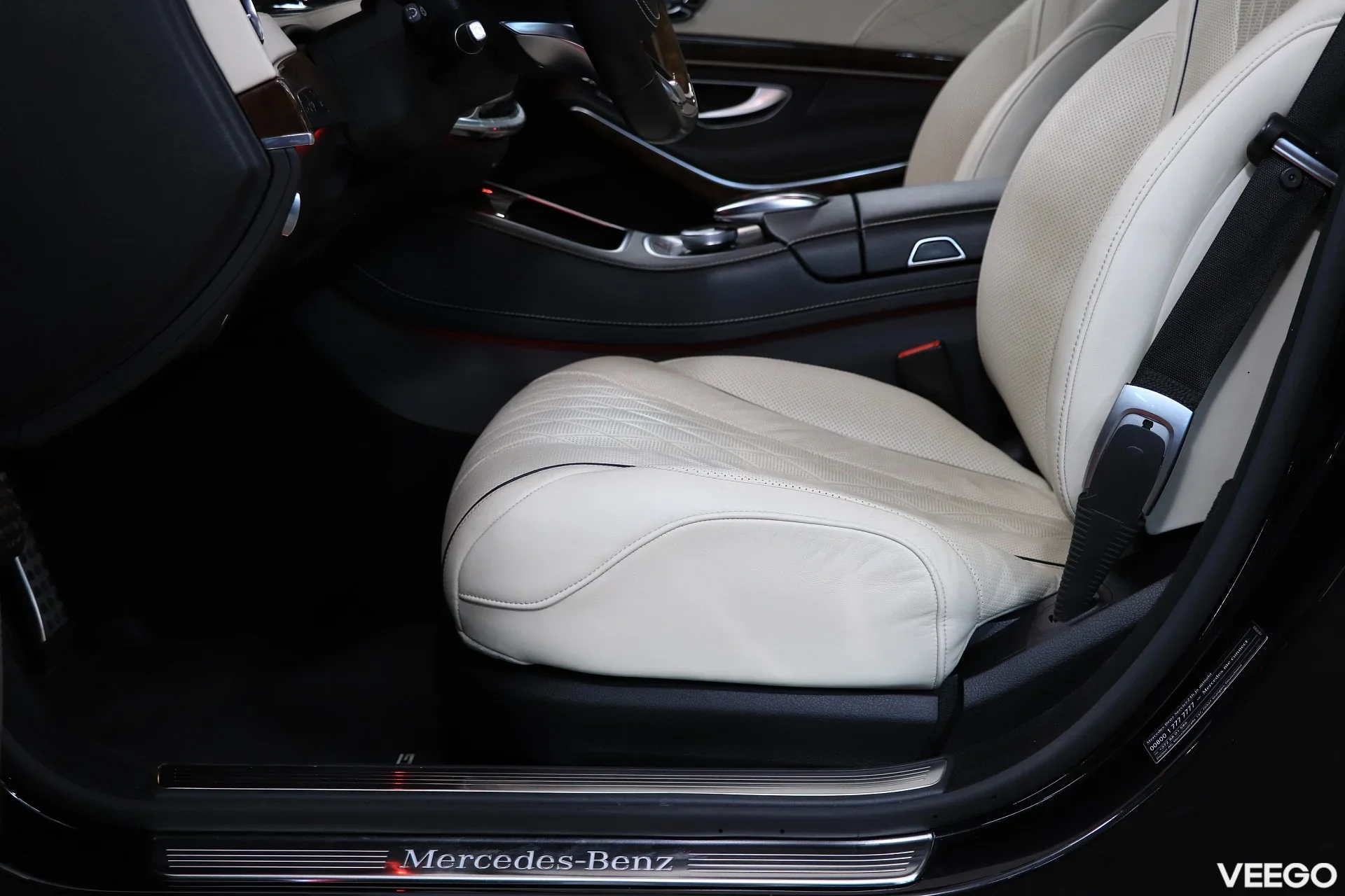 Mercedes-Benz S500 4.7 335kW