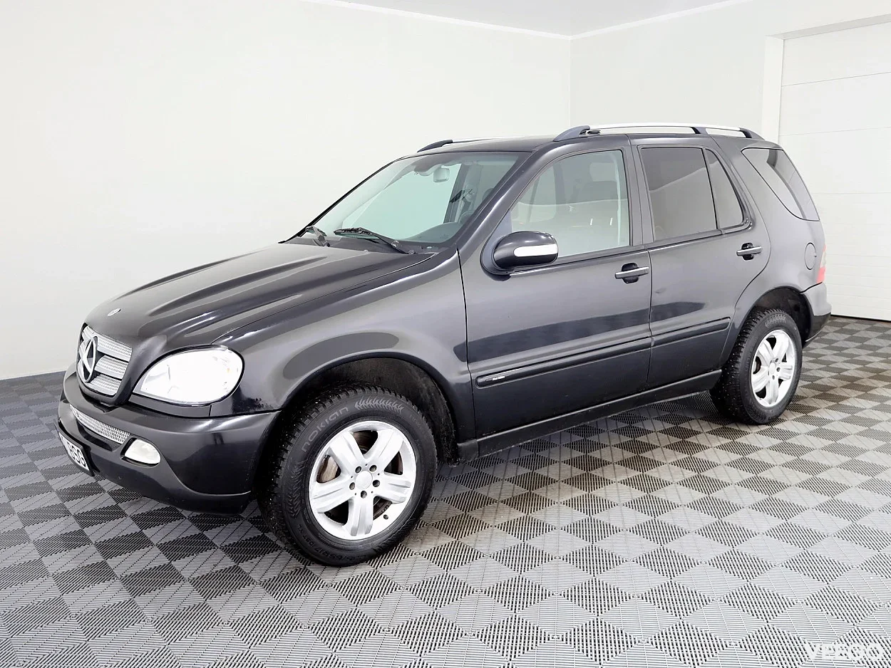 Mercedes-Benz ML270 2.7 121kW