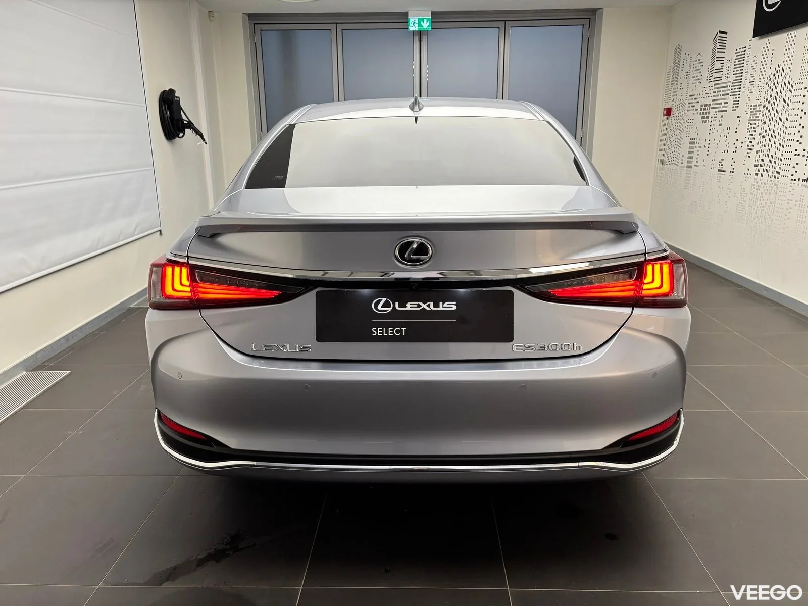 Lexus ES 300h - 131kW