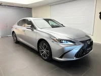Lexus ES 300h - 131kW thumbnail