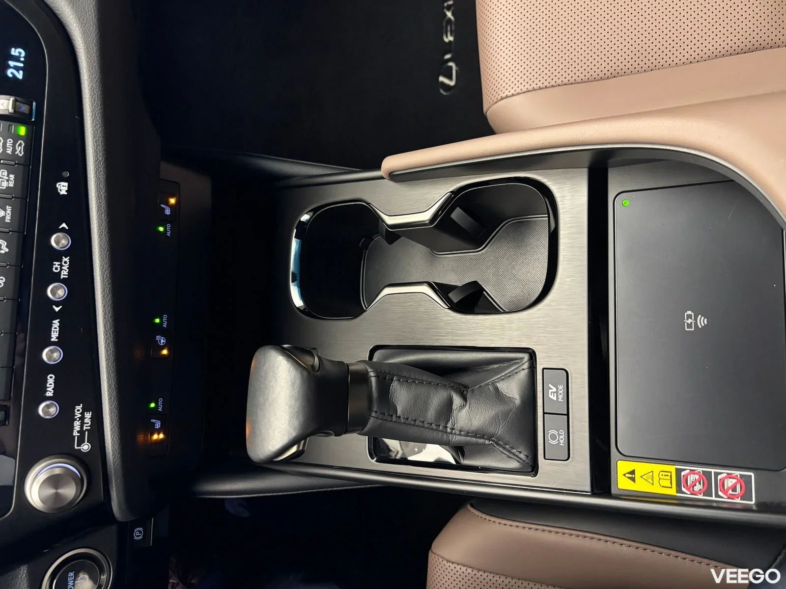 Lexus ES 300h - 131kW