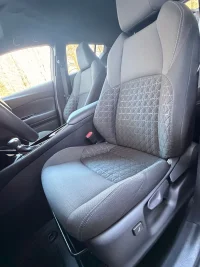 Toyota C-HR 72kW thumbnail