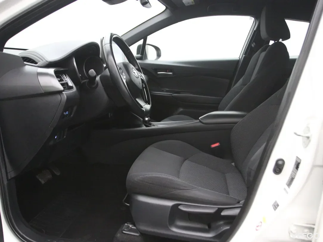 Toyota C-HR 1.8 90kW