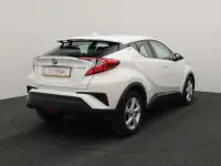 Toyota C-HR 1.8 90kW thumbnail